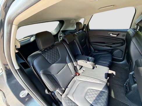 Used 2024 Ford Edge Titanium AWD/4WD image 29