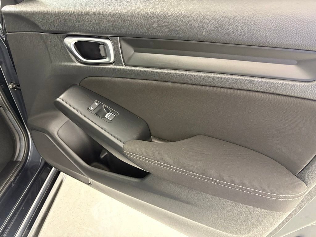 Used 2025 Honda Civic Sport image 43