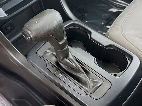 Used 2019 Chevrolet Colorado W/T image 18