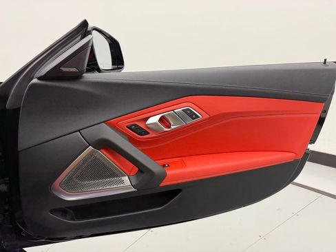 Used 2022 BMW Z4 M40i w/ Premium Package image 29