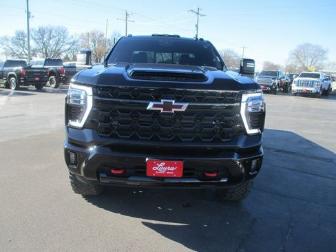 Certified 2025 Chevrolet Silverado 2500 ZR2 w/ Technology Package image 11