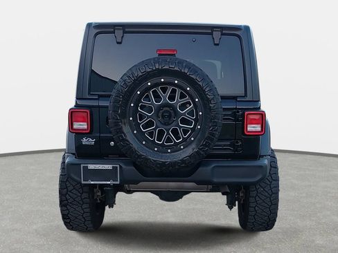 Used 2018 Jeep Wrangler Unlimited Sport S AWD/4WD image 6