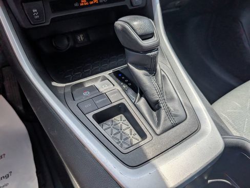 Used 2023 Toyota RAV4 XLE FWD image 17