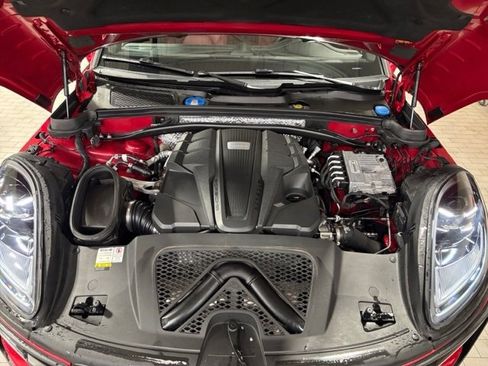 Used 2022 Porsche Macan S image 26