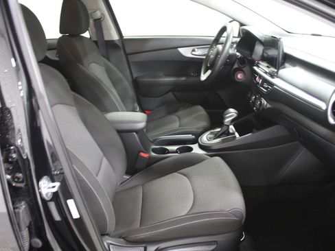 Used 2024 Kia Forte LXS image 21