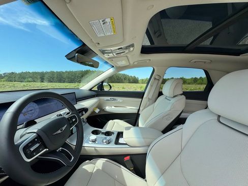 New 2026 Genesis GV70 2.5T Advanced w/ G1 Accessory Package image 19