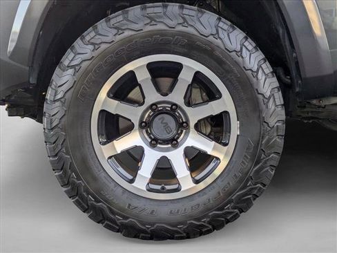 Used 2022 Toyota Tacoma TRD Sport image 21