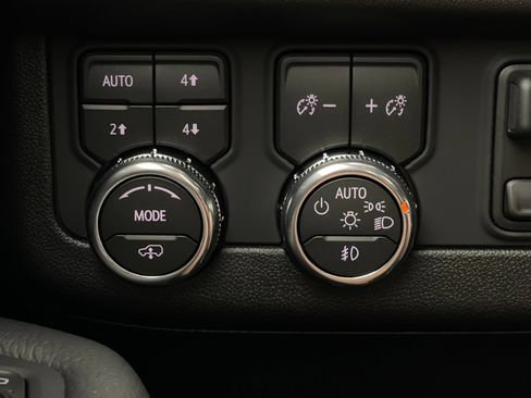 New 2026 GMC Yukon XL Denali w/ Denali Reserve Package AWD/4WD image 28