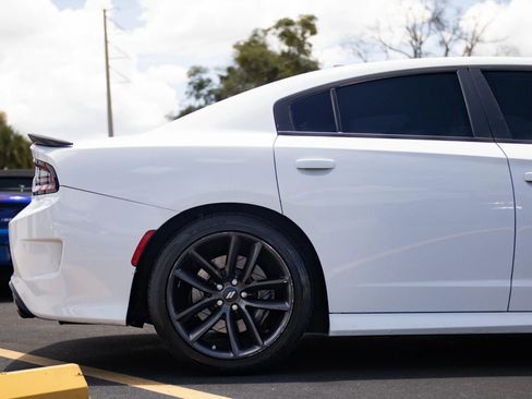 Used 2019 Dodge Charger Scat Pack RWD image 16