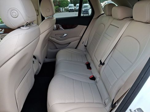 Certified 2017 Mercedes-Benz GLC 300 4MATIC image 10