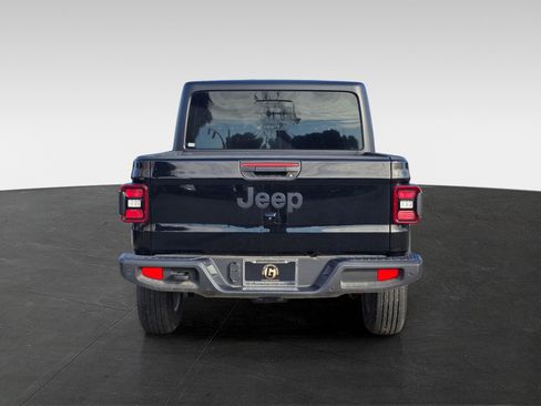 Used 2023 Jeep Gladiator Sport image 5