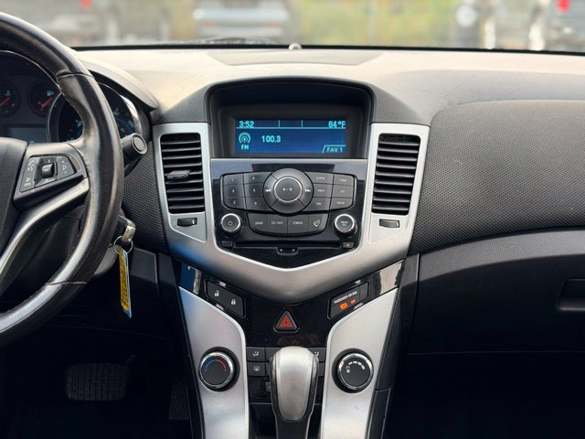 Used 2012 Chevrolet Cruze LT w/ All-Star Edition FWD image 19