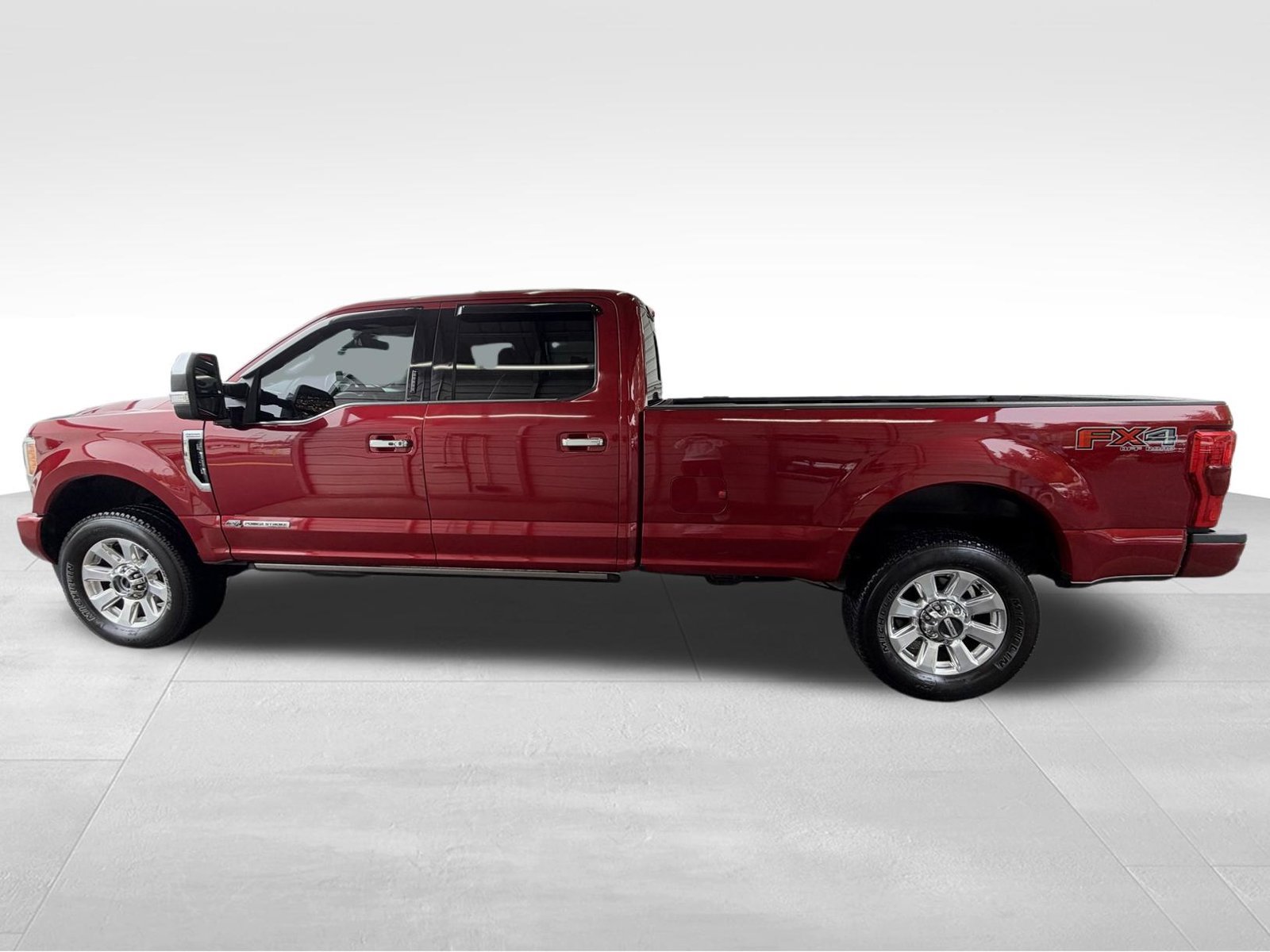 Used 2017 Ford F350 Platinum w/ Platinum Ultimate Package AWD/4WD image 9