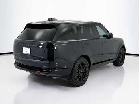 Used 2025 Land Rover Range Rover SE AWD/4WD image 5