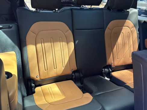 Used 2024 Land Rover Defender 130 X image 18