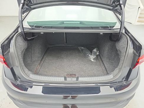 Used 2025 Volkswagen Jetta SE w/ Sunroof Package FWD image 48