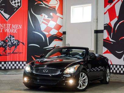 Used 2014 INFINITI Q60 Convertible w/ Premium Package