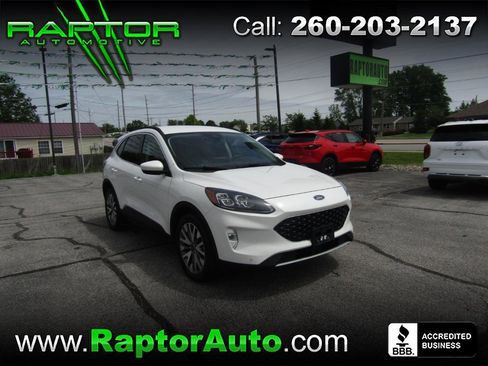 Used 2022 Ford Escape Titanium AWD/4WD image 1