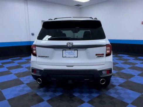 Certified 2023 Honda Passport TrailSport image 7