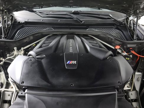 Used 2017 BMW X5 M image 24