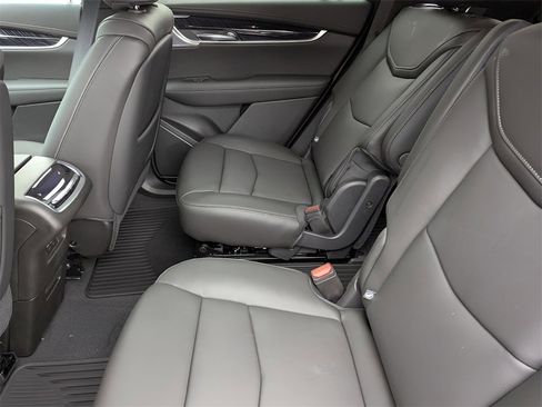 New 2025 Cadillac XT6 Premium Luxury w/ Technology Package image 14