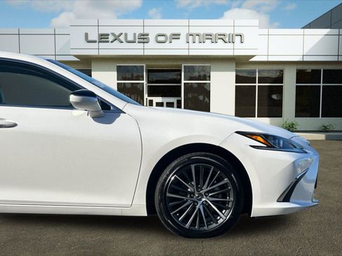 Certified 2025 Lexus ES 350 w/ Premium Package FWD image 33
