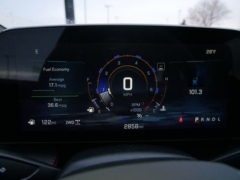 Certified 2025 Chevrolet Equinox RS w/ Safety and Technology Package image 28