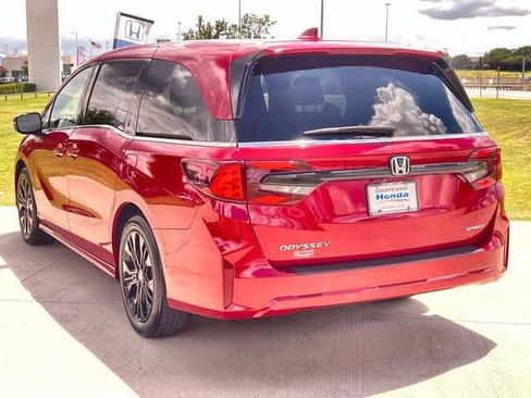 Certified 2025 Honda Odyssey Sport-L image 5