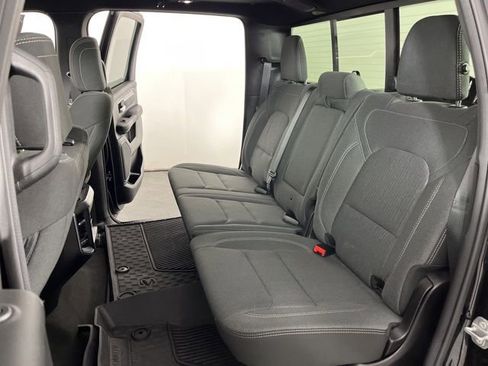 Used 2022 RAM 1500 Big Horn AWD/4WD image 46