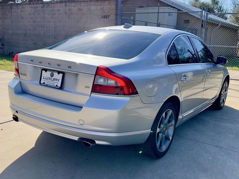 Used 2010 Volvo S80 3.2 image 11