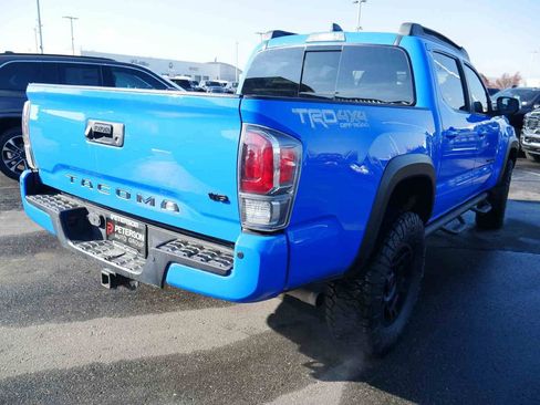 Used 2020 Toyota Tacoma TRD Off-Road w/ TRD Premium Off Road Package image 22
