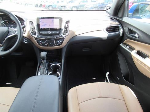 Used 2024 Chevrolet Equinox Premier FWD image 14