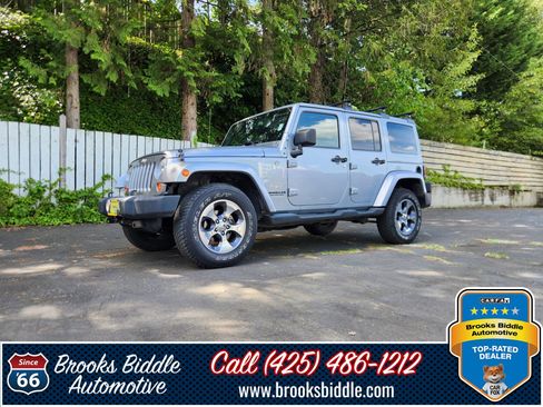 Used 2013 Jeep Wrangler Unlimited Sahara w/ Connectivity Group AWD/4WD image 1