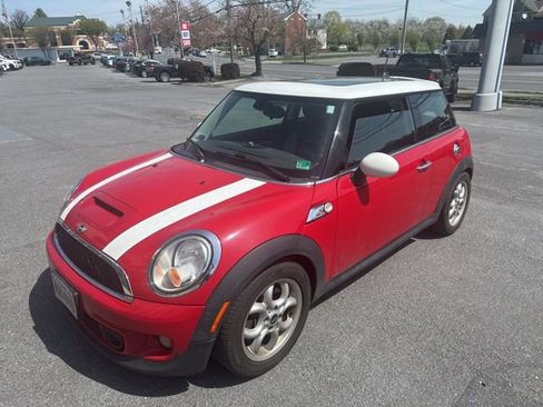 Used 2013 MINI Cooper S image 2