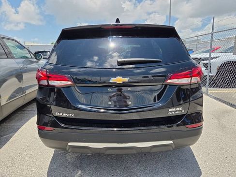Used 2023 Chevrolet Equinox Premier FWD image 4