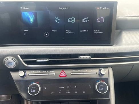 Used 2025 Hyundai Sonata SEL FWD image 31