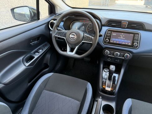 Used 2025 Nissan Versa SV FWD image 32