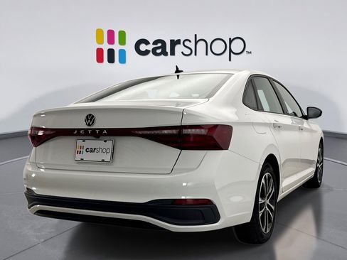 Used 2025 Volkswagen Jetta Sport image 5