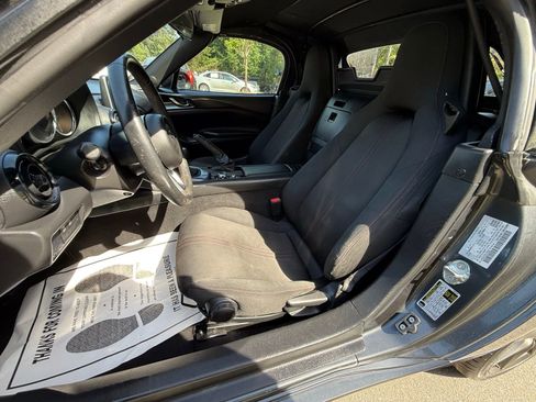 Used 2016 MAZDA MX-5 Miata Club image 20