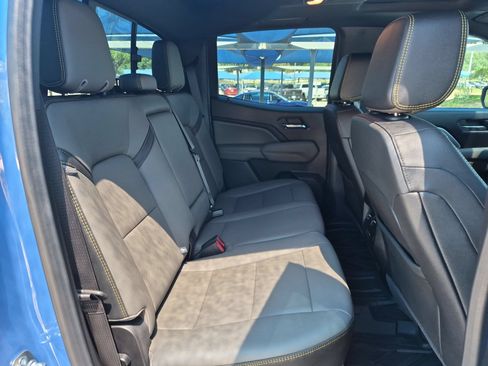Used 2026 Chevrolet Colorado ZR2 w/ Technology Package AWD/4WD image 25