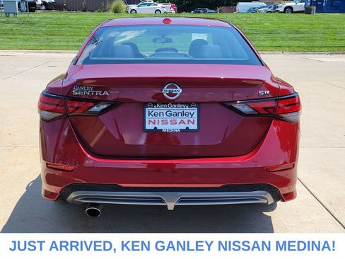 Used 2020 Nissan Sentra SR FWD image 4