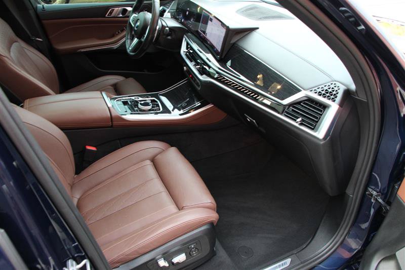 Used 2024 BMW X5 M60i AWD/4WD image 21