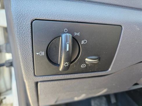 Used 2012 Ford Transit Connect XL image 19