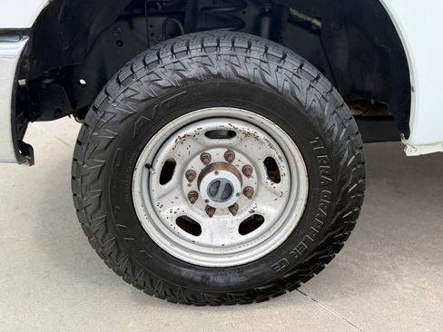 Used 2016 Ford F250 XL w/ Power Equipment Group AWD/4WD image 16