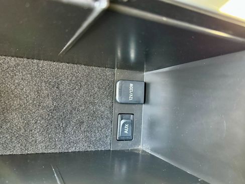 Used 2010 Toyota Prius Five image 25