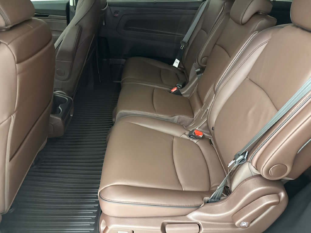 New 2027 Honda Odyssey Touring image 17