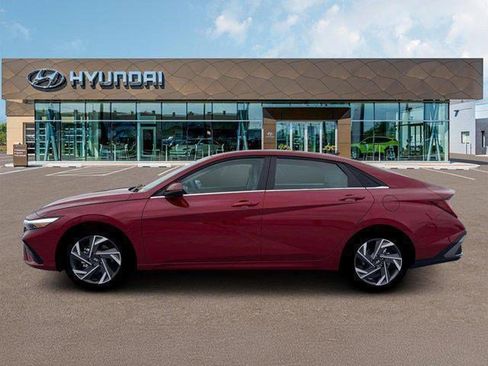 New 2026 Hyundai Elantra Limited image 3