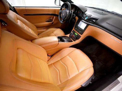 Used 2012 Maserati GranTurismo MC image 5