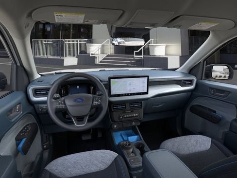New 2025 Ford Maverick XLT image 9