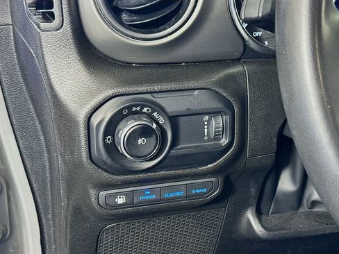 Used 2023 Jeep Wrangler Unlimited AWD/4WD image 10